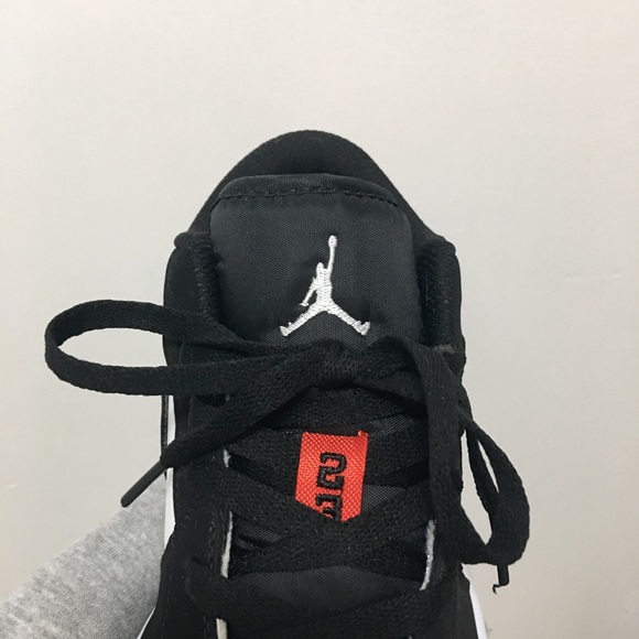 !!SOLD!! Air jordan 1 low black toe 🌹 - Picture 6 of 8